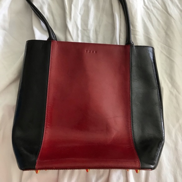Red and Black Tusk NY leather hobo / handbag - Picture 2 of 4